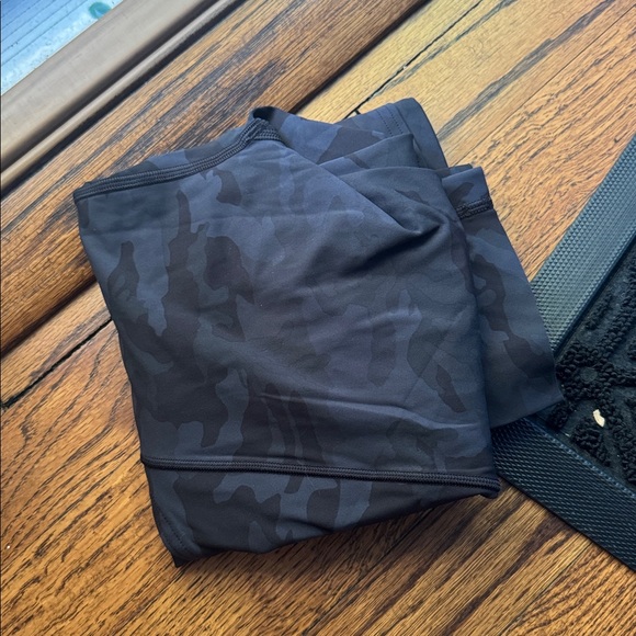 Lululemon Fast and Free Crop II 19" *Non-Reflective - Picture 6 of 7